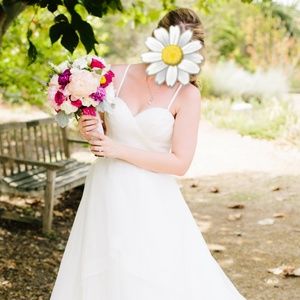 Watters sweetheart neckline wedding dress